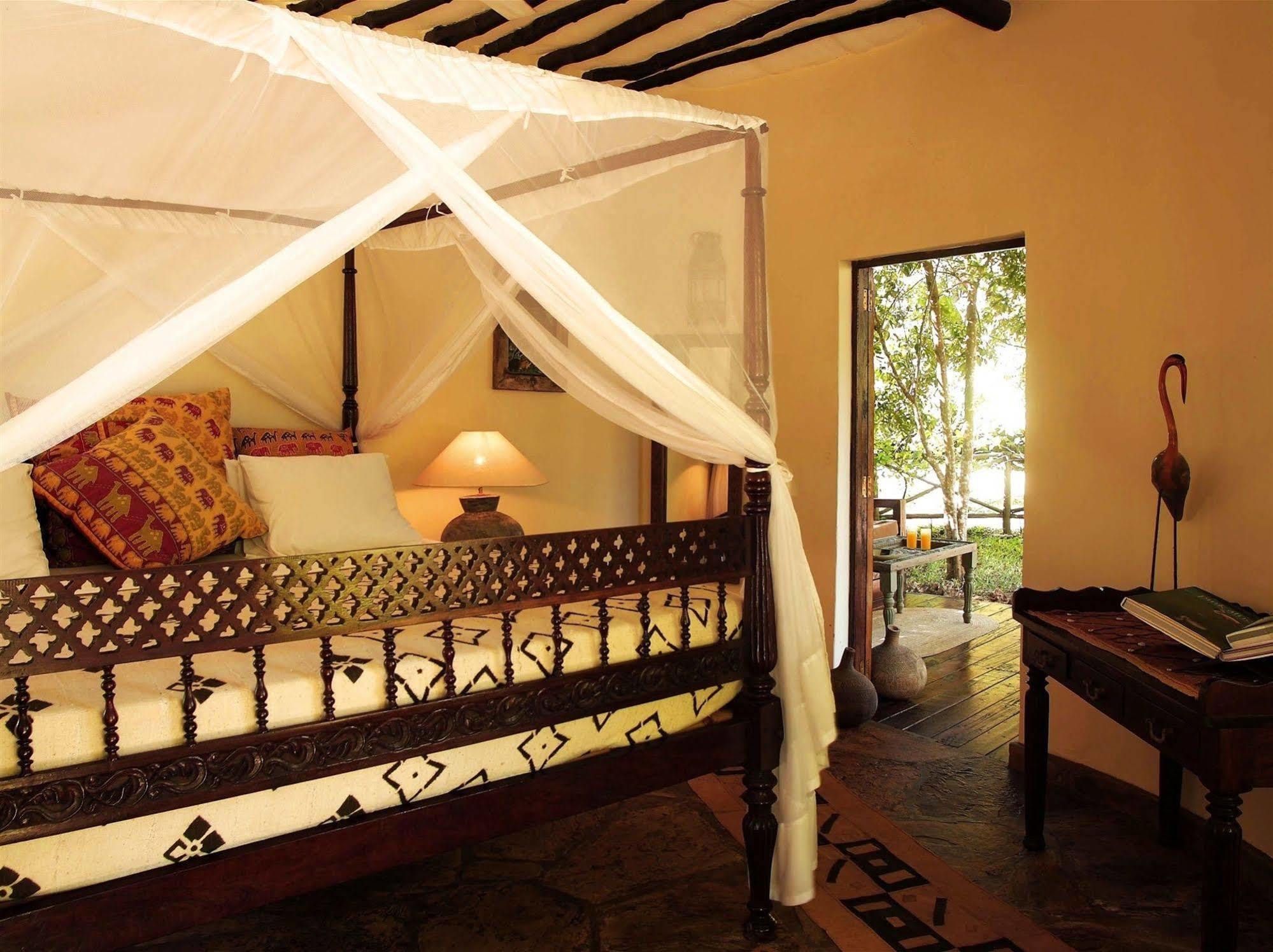 Kinondo Kwetu Hotel Diani Beach Buitenkant foto